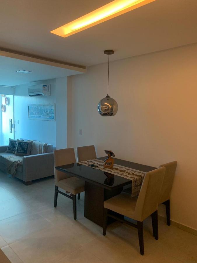 Flat Dos Carneiros / 104 *